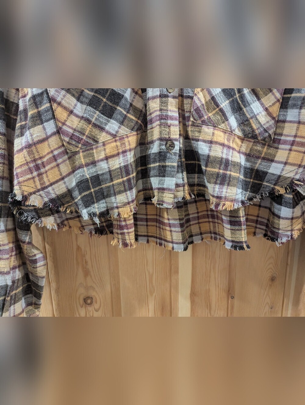 BDG Urban Outfitters Cropped Plaid Flannel Shirt - Picture 5 of 9